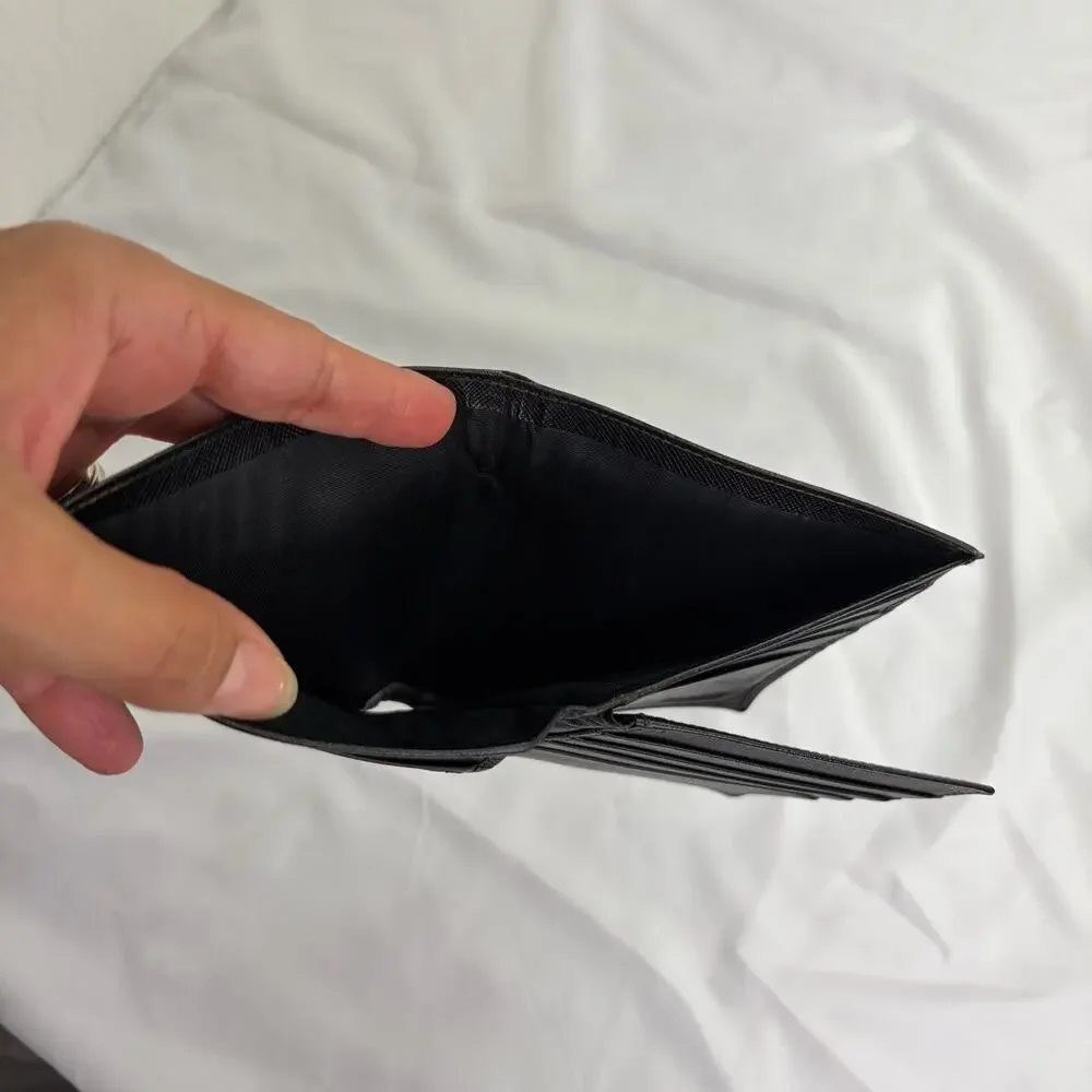 Prada Men’s Bifold Black Saffiano Leather Wallet Made In Italy Elegant, Classic